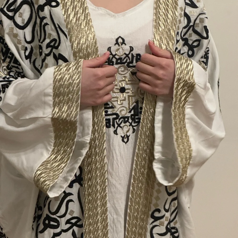 White and Black Embroidered Kaftan/Abaya - Picture 3 of 5